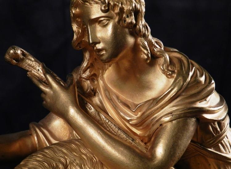 Reloj con la diosa Artemisa, detalle Artemisa